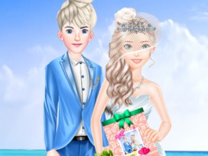 Royal Couple Wedding Invitation Dress Up & Design Game